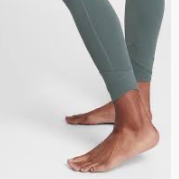 Athleta Pirouette Full Length Bodysuit in Metropolis Grey (Sage Green) Size M - Picture 4 of 13